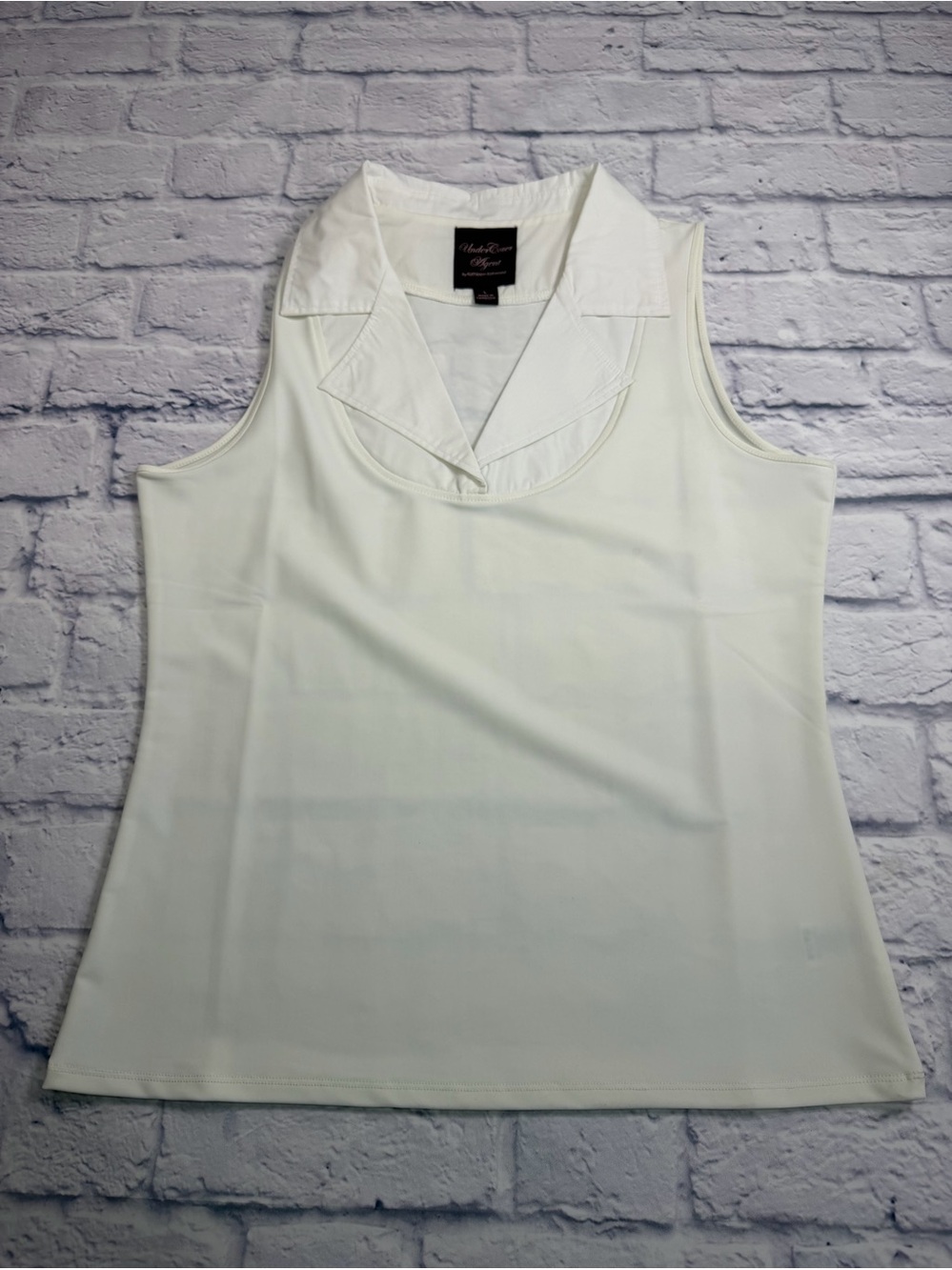 Undercover Agent by Kathleen Kirkwood. White Sleeveless Collared Top. Size L